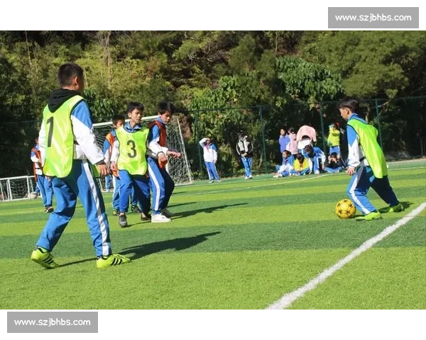 扬帆 + 武外教育基金会：绿茵场点亮乡村儿童足球梦